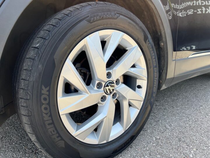 Abbildung Fahrzeugdetailansicht Volkswagen Tiguan - Nr. 37