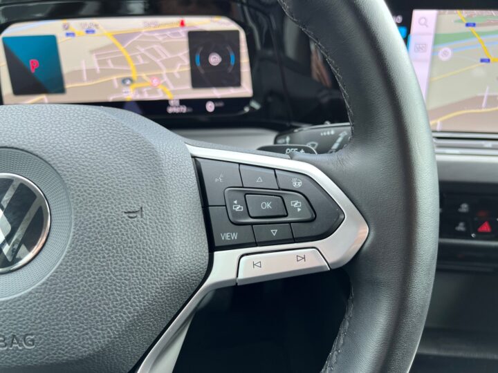 Abbildung Fahrzeugdetailansicht Volkswagen Golf Variant - Nr. 40