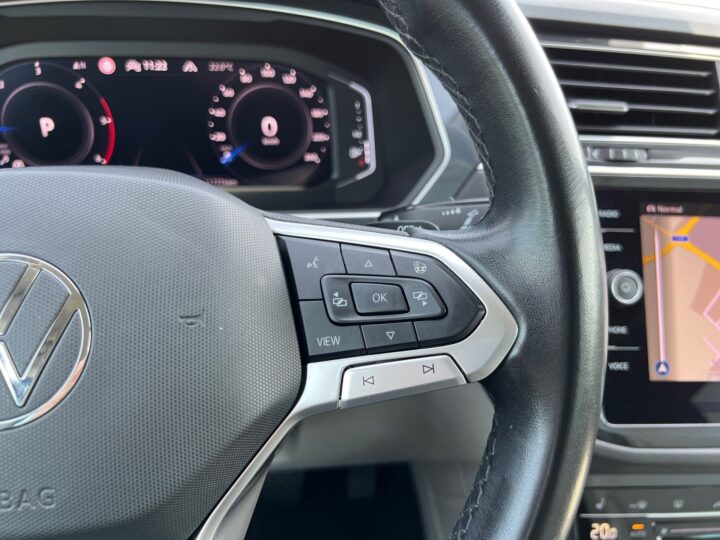 Abbildung Fahrzeugdetailansicht Volkswagen Tiguan - Nr. 42