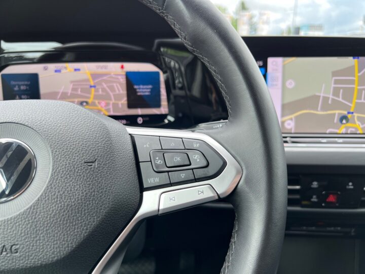 Abbildung Fahrzeugdetailansicht Volkswagen Golf Variant - Nr. 39