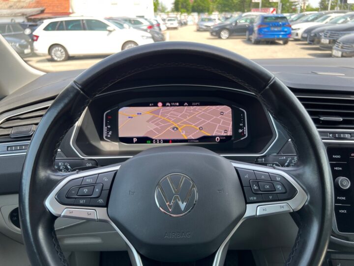 Abbildung Fahrzeugdetailansicht Volkswagen Tiguan - Nr. 15