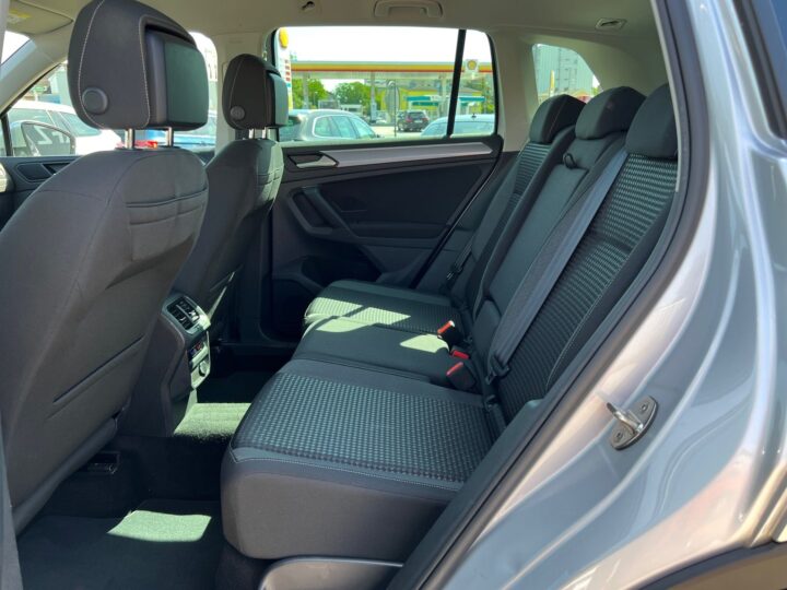 Abbildung Fahrzeugdetailansicht Volkswagen Tiguan - Nr. 12