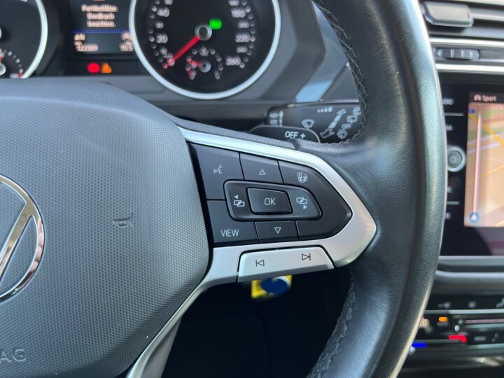 Abbildung Fahrzeugdetailansicht Volkswagen Tiguan - Nr. 38