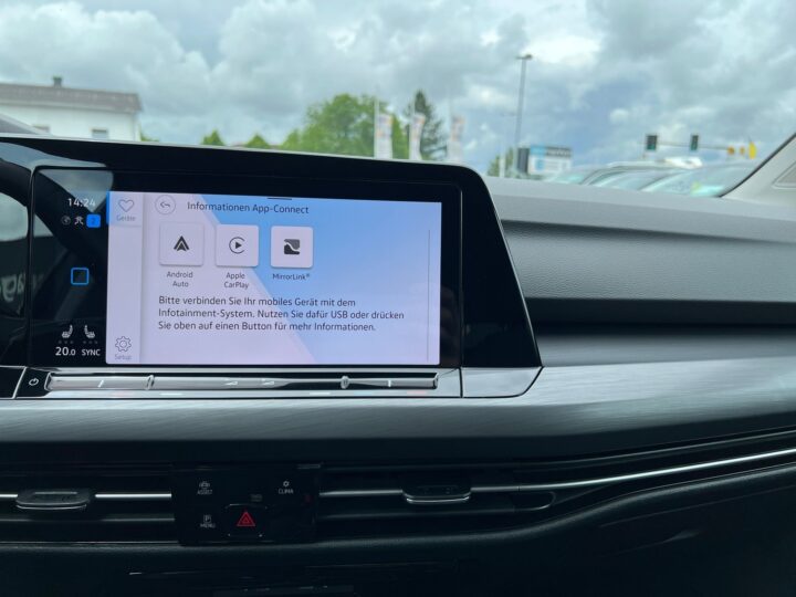 Abbildung Fahrzeugdetailansicht Volkswagen Golf Variant - Nr. 21