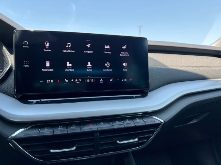 Abbildung Fahrzeugdetailansicht Skoda Octavia - Nr. 18