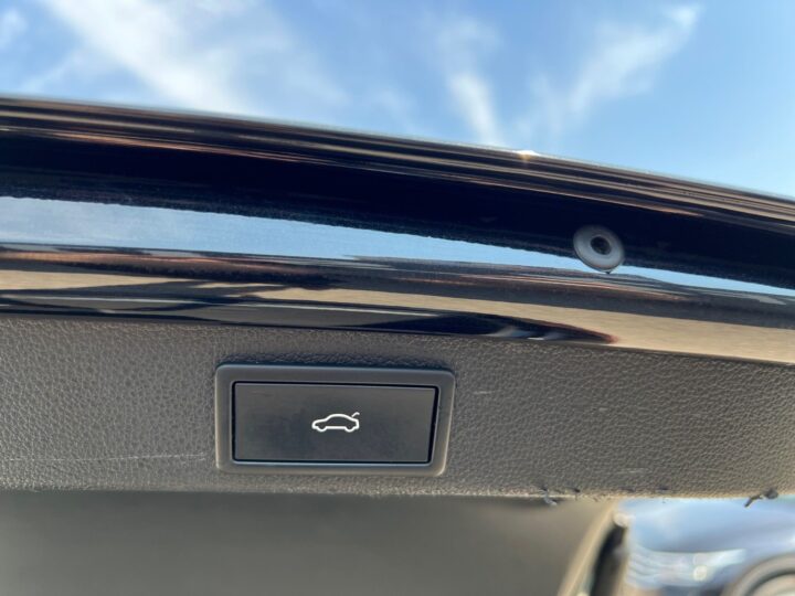Abbildung Fahrzeugdetailansicht Skoda Superb - Nr. 40