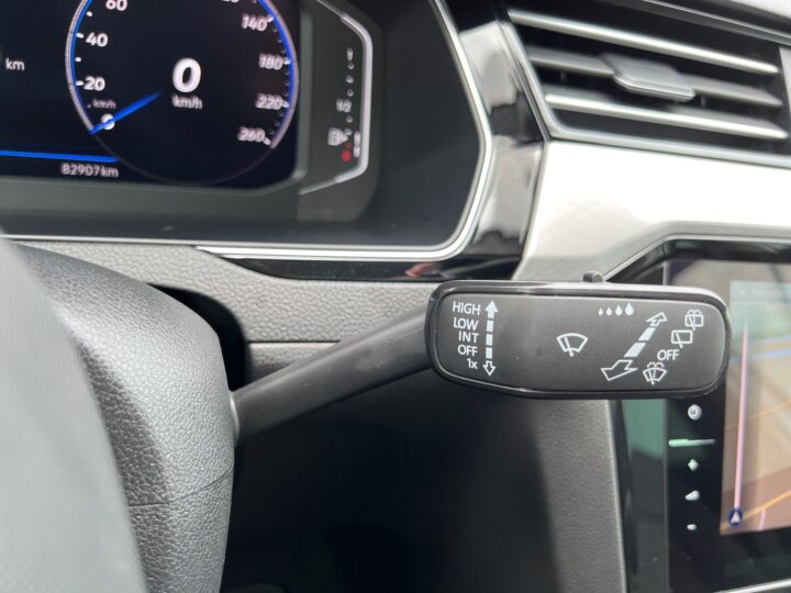 Abbildung Fahrzeugdetailansicht Volkswagen Passat Variant - Nr. 40