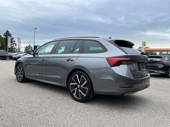 Abbildung Fahrzeugdetailansicht Skoda Octavia - Nr. 4