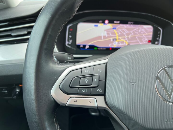 Abbildung Fahrzeugdetailansicht Volkswagen Passat Variant - Nr. 39