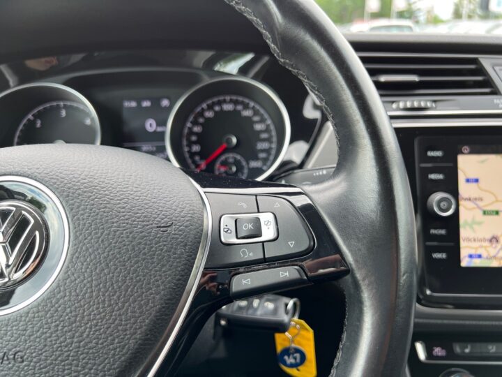 Abbildung Fahrzeugdetailansicht Volkswagen Touran - Nr. 39