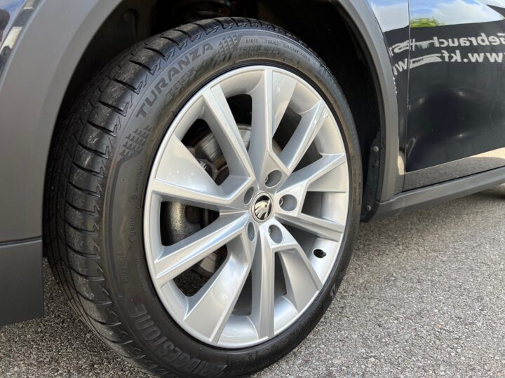 Abbildung Fahrzeugdetailansicht Skoda Octavia - Nr. 37