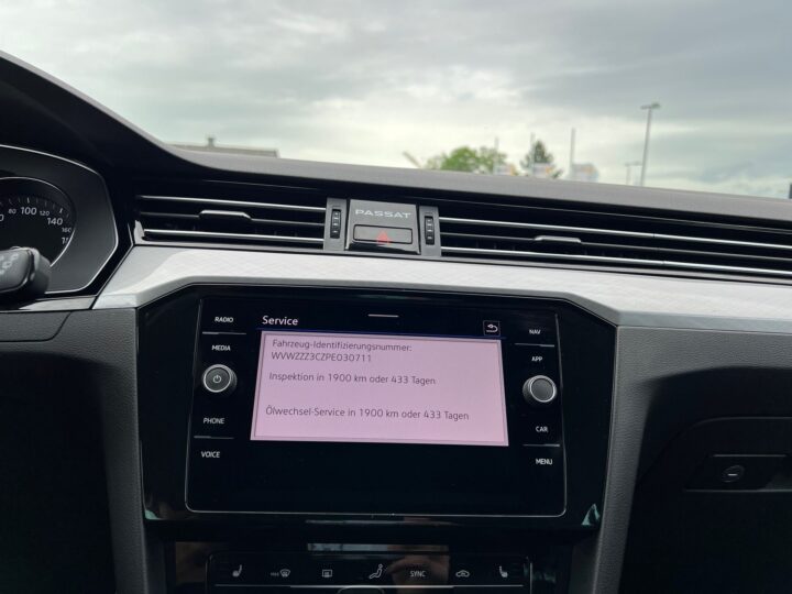 Abbildung Fahrzeugdetailansicht Volkswagen Passat Variant - Nr. 26