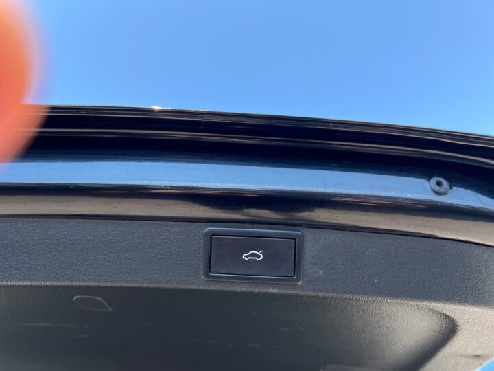 Abbildung Fahrzeugdetailansicht Skoda Octavia - Nr. 38