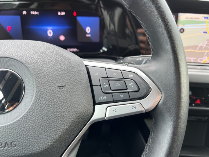 Abbildung Fahrzeugdetailansicht Volkswagen Golf Variant - Nr. 39