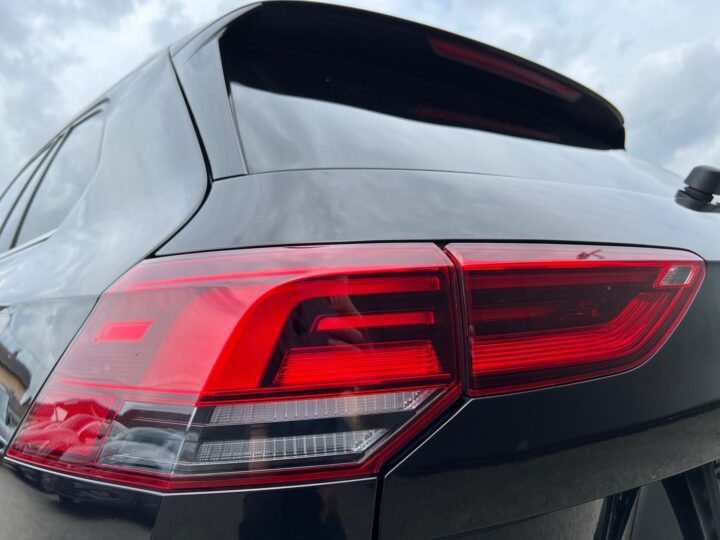 Abbildung Fahrzeugdetailansicht Volkswagen Golf Variant - Nr. 38