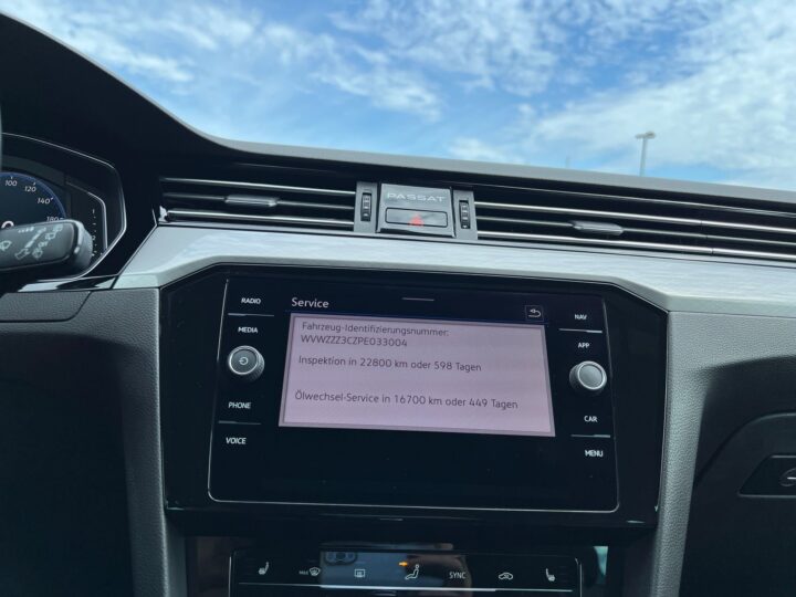 Abbildung Fahrzeugdetailansicht Volkswagen Passat Variant - Nr. 26