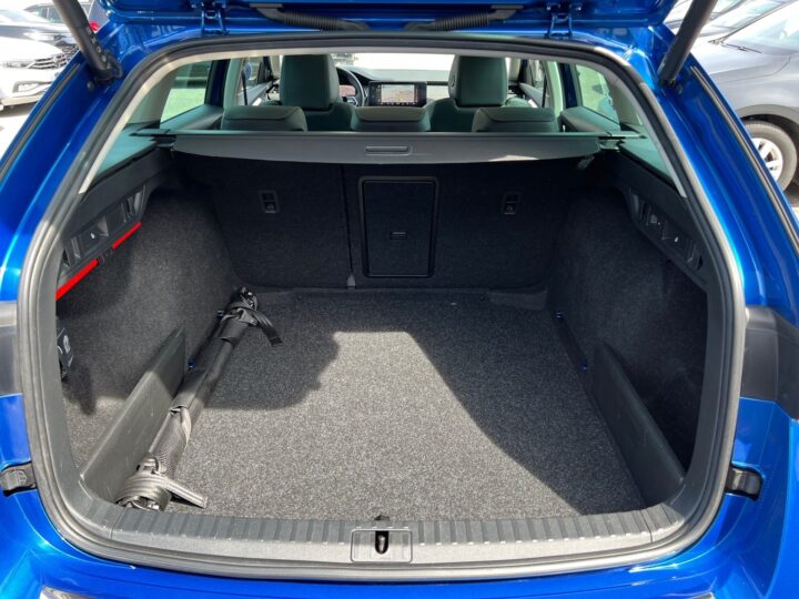 Abbildung Fahrzeugdetailansicht Skoda Octavia - Nr. 14