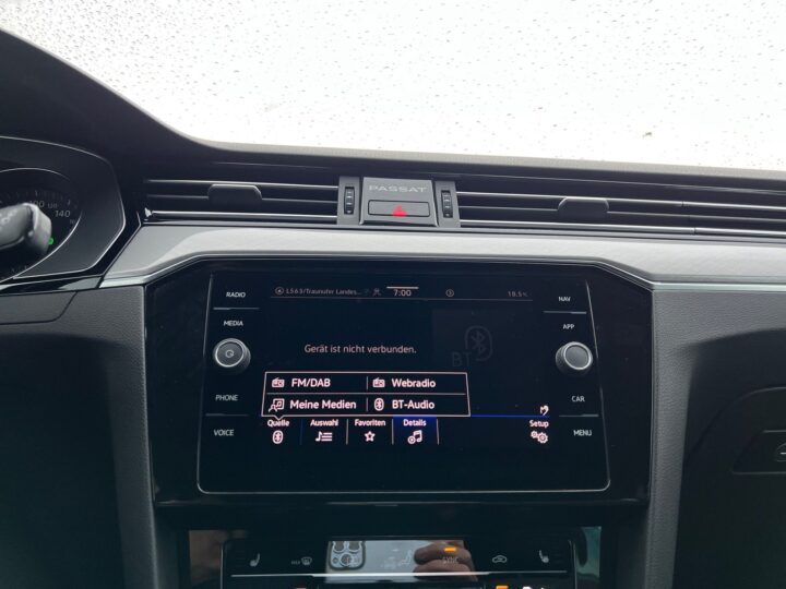 Abbildung Fahrzeugdetailansicht Volkswagen Passat Variant - Nr. 20