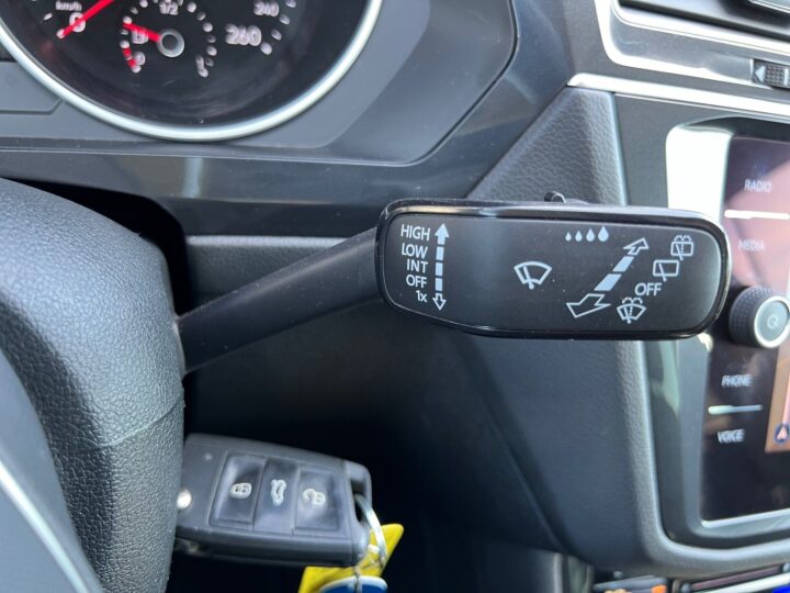Abbildung Fahrzeugdetailansicht Volkswagen Tiguan - Nr. 40