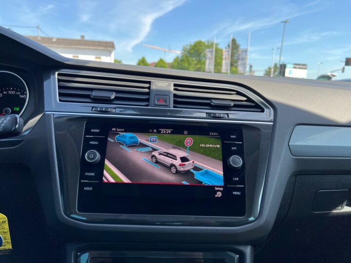 Abbildung Fahrzeugdetailansicht Volkswagen Tiguan - Nr. 22