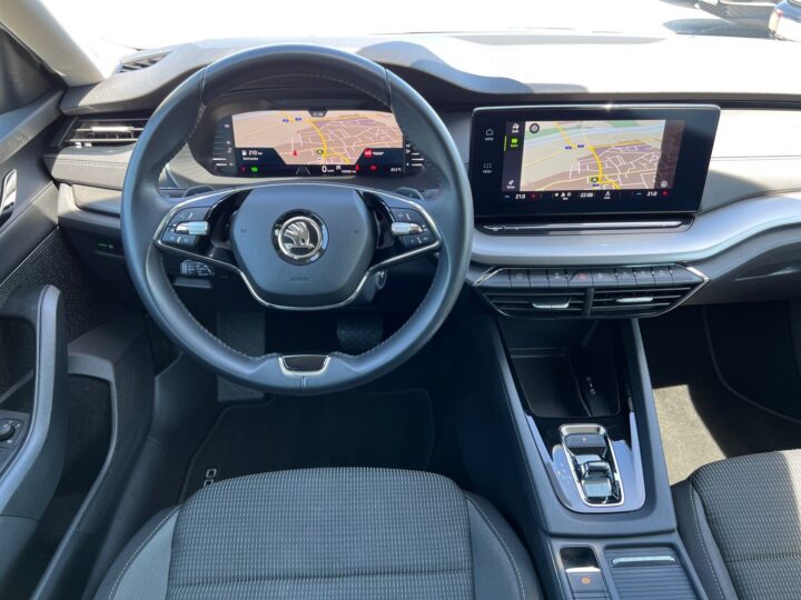 Abbildung Fahrzeugdetailansicht Skoda Octavia - Nr. 10