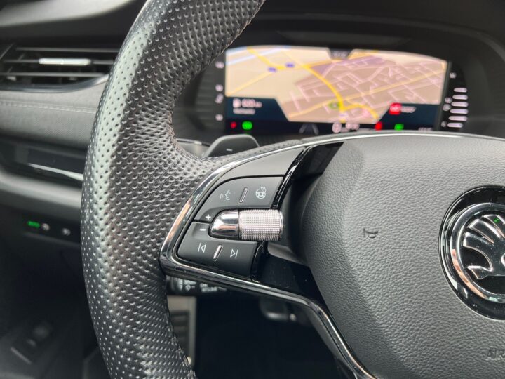Abbildung Fahrzeugdetailansicht Skoda Octavia - Nr. 44