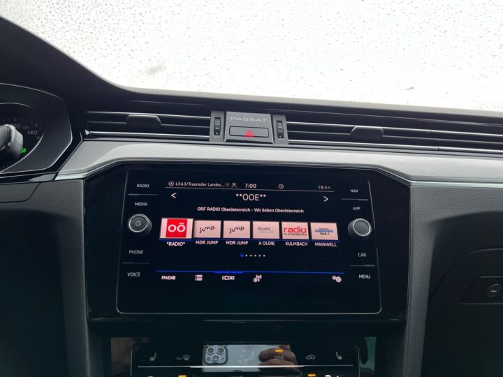 Abbildung Fahrzeugdetailansicht Volkswagen Passat Variant - Nr. 19