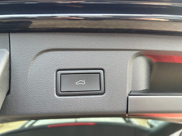 Abbildung Fahrzeugdetailansicht Volkswagen Touran - Nr. 40