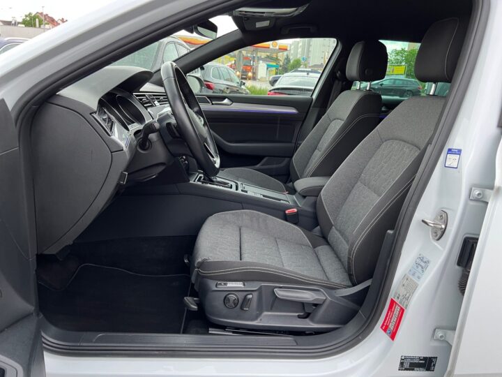 Abbildung Fahrzeugdetailansicht Volkswagen Passat Variant - Nr. 12