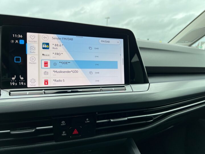 Abbildung Fahrzeugdetailansicht Volkswagen Golf Variant - Nr. 19