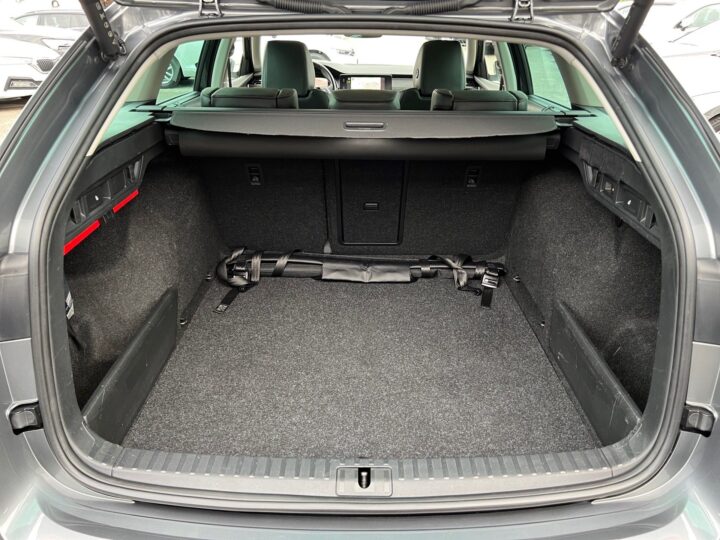 Abbildung Fahrzeugdetailansicht Skoda Octavia - Nr. 14