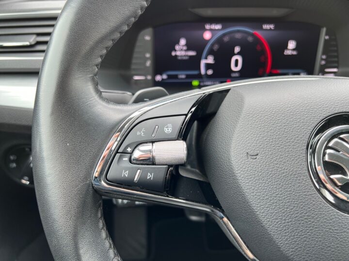 Abbildung Fahrzeugdetailansicht Skoda Superb - Nr. 39