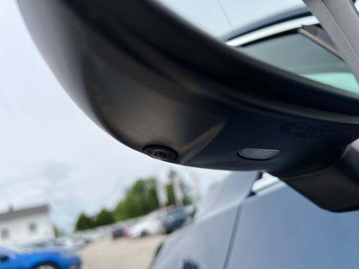 Abbildung Fahrzeugdetailansicht Volkswagen Passat Variant - Nr. 41