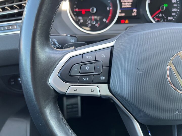 Abbildung Fahrzeugdetailansicht Volkswagen Tiguan - Nr. 39