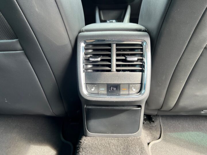 Abbildung Fahrzeugdetailansicht Skoda Octavia - Nr. 33