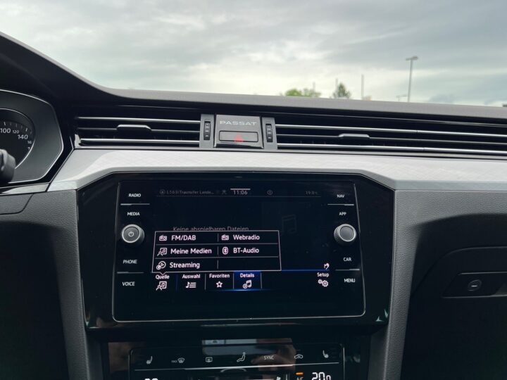 Abbildung Fahrzeugdetailansicht Volkswagen Passat Variant - Nr. 20