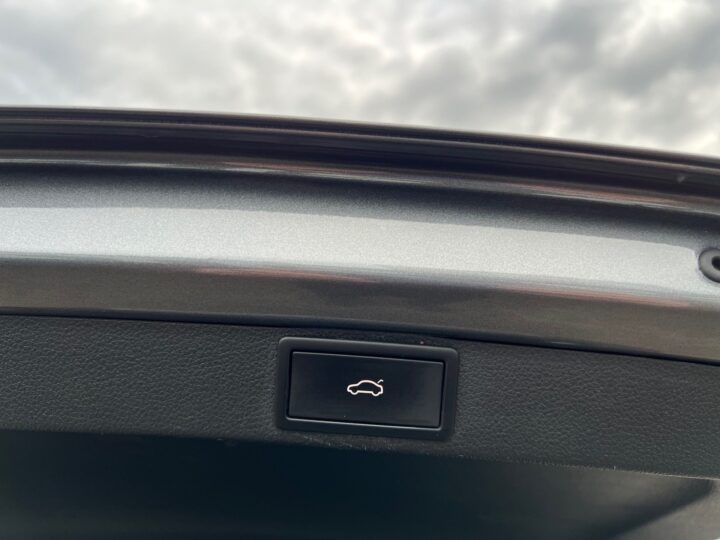 Abbildung Fahrzeugdetailansicht Skoda Octavia - Nr. 40
