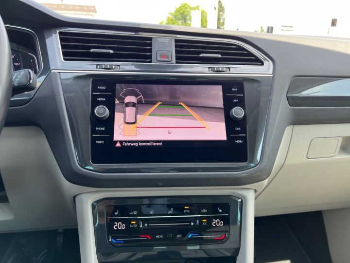 Abbildung Fahrzeugdetailansicht Volkswagen Tiguan - Nr. 28