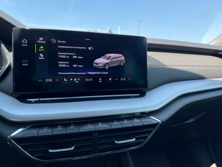 Abbildung Fahrzeugdetailansicht Skoda Octavia - Nr. 26