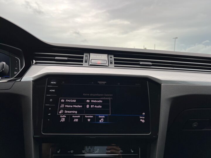 Abbildung Fahrzeugdetailansicht Volkswagen Passat Variant - Nr. 20