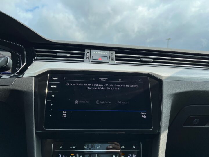 Abbildung Fahrzeugdetailansicht Volkswagen Passat Variant - Nr. 21