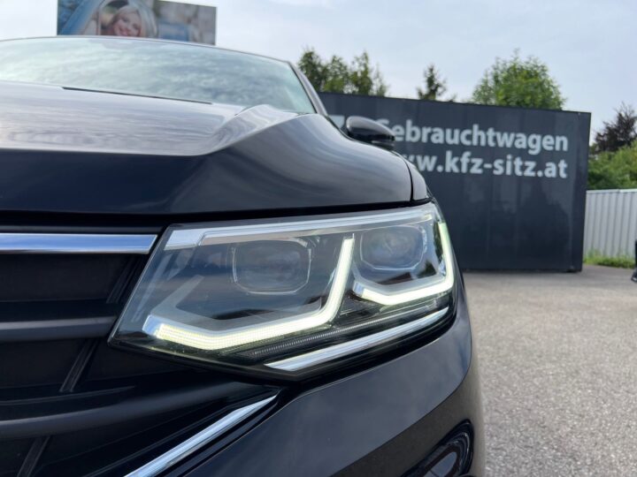 Abbildung Fahrzeugdetailansicht Volkswagen Tiguan - Nr. 35