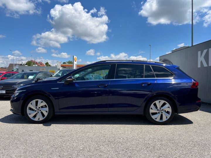 Abbildung Fahrzeugdetailansicht Volkswagen Golf Variant - Nr. 5