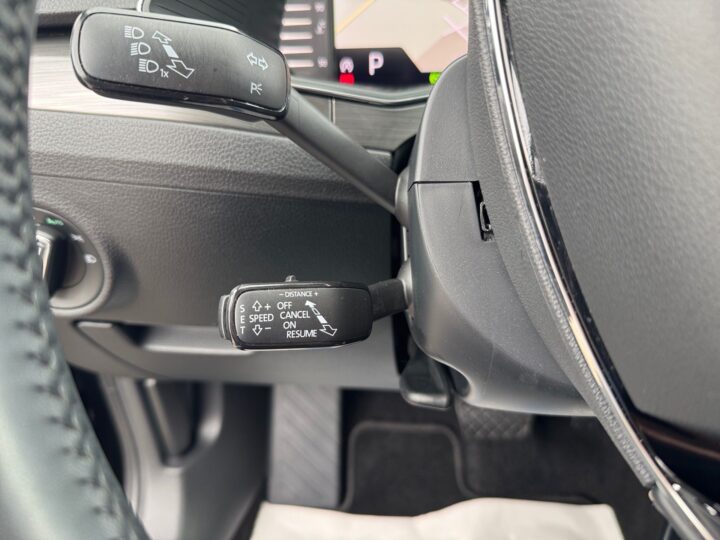 Abbildung Fahrzeugdetailansicht Skoda Superb - Nr. 28