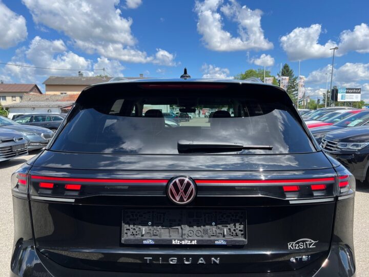 Abbildung Fahrzeugdetailansicht Volkswagen Tiguan - Nr. 38