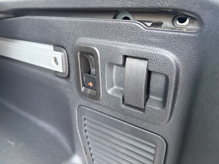 Abbildung Fahrzeugdetailansicht Volkswagen Touran - Nr. 33