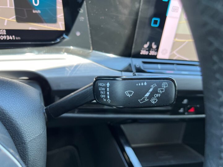 Abbildung Fahrzeugdetailansicht Volkswagen Golf Variant - Nr. 41