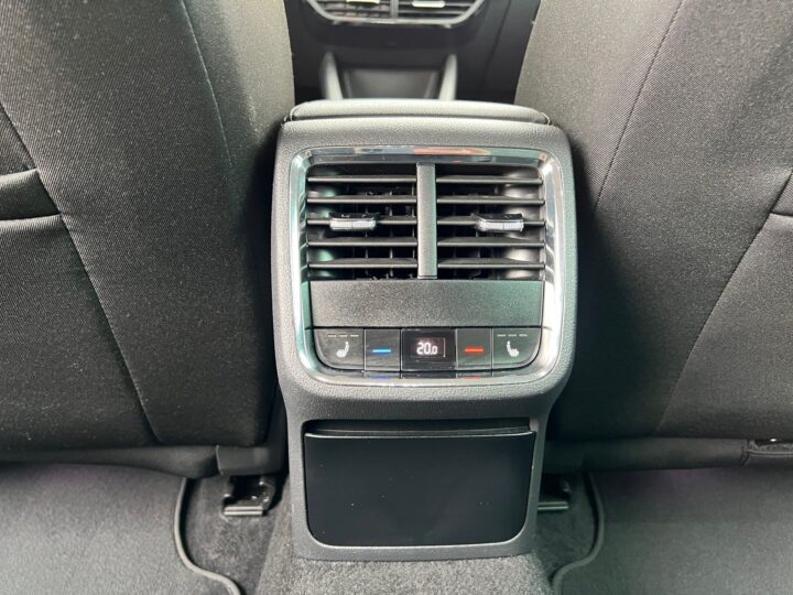 Abbildung Fahrzeugdetailansicht Skoda Octavia - Nr. 33
