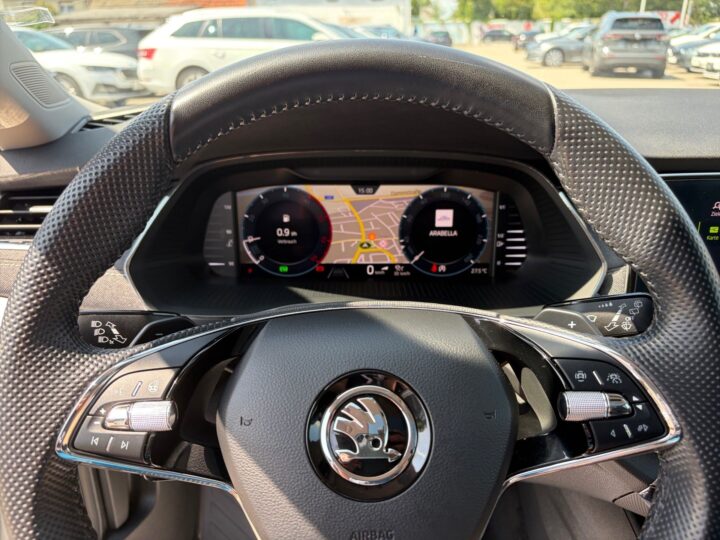 Abbildung Fahrzeugdetailansicht Skoda Octavia - Nr. 15