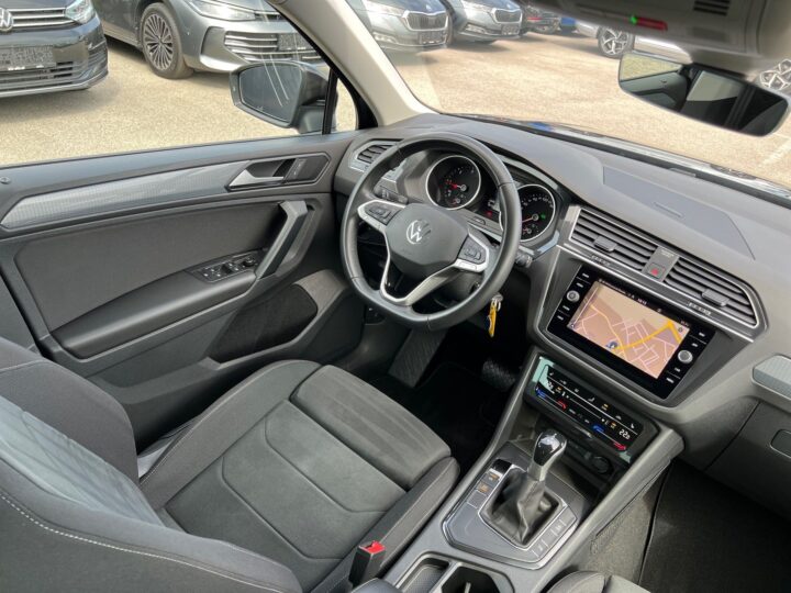 Abbildung Fahrzeugdetailansicht Volkswagen Tiguan - Nr. 11
